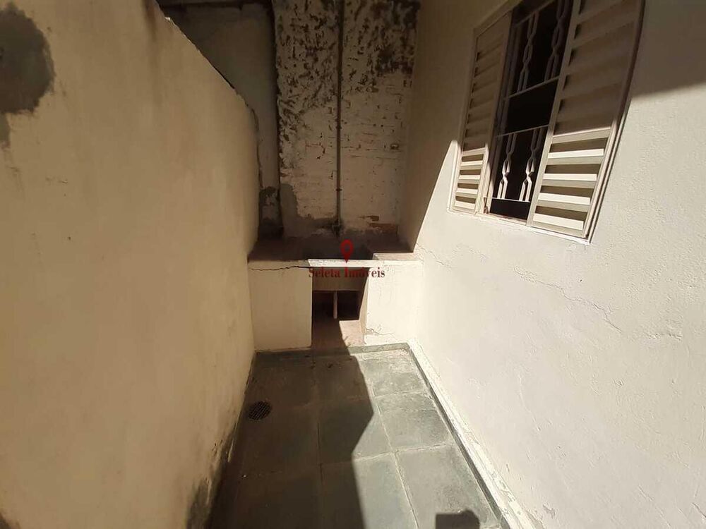 Casa à venda com 4 quartos, 372m² - Foto 11