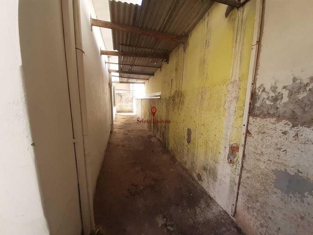 Casa à venda com 4 quartos, 372m² - Foto 12