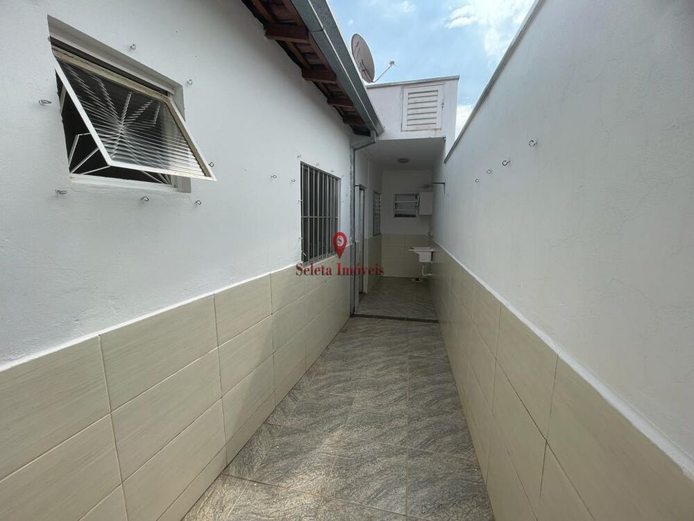 Casa à venda com 2 quartos, 70m² - Foto 15
