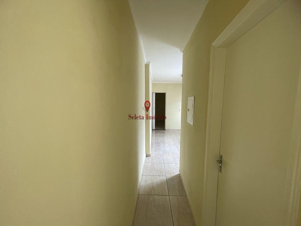 Casa à venda com 2 quartos, 70m² - Foto 7