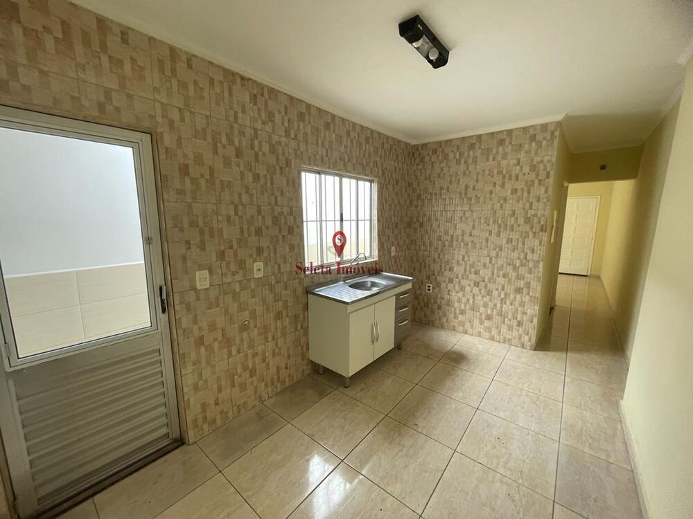 Casa à venda com 2 quartos, 70m² - Foto 10