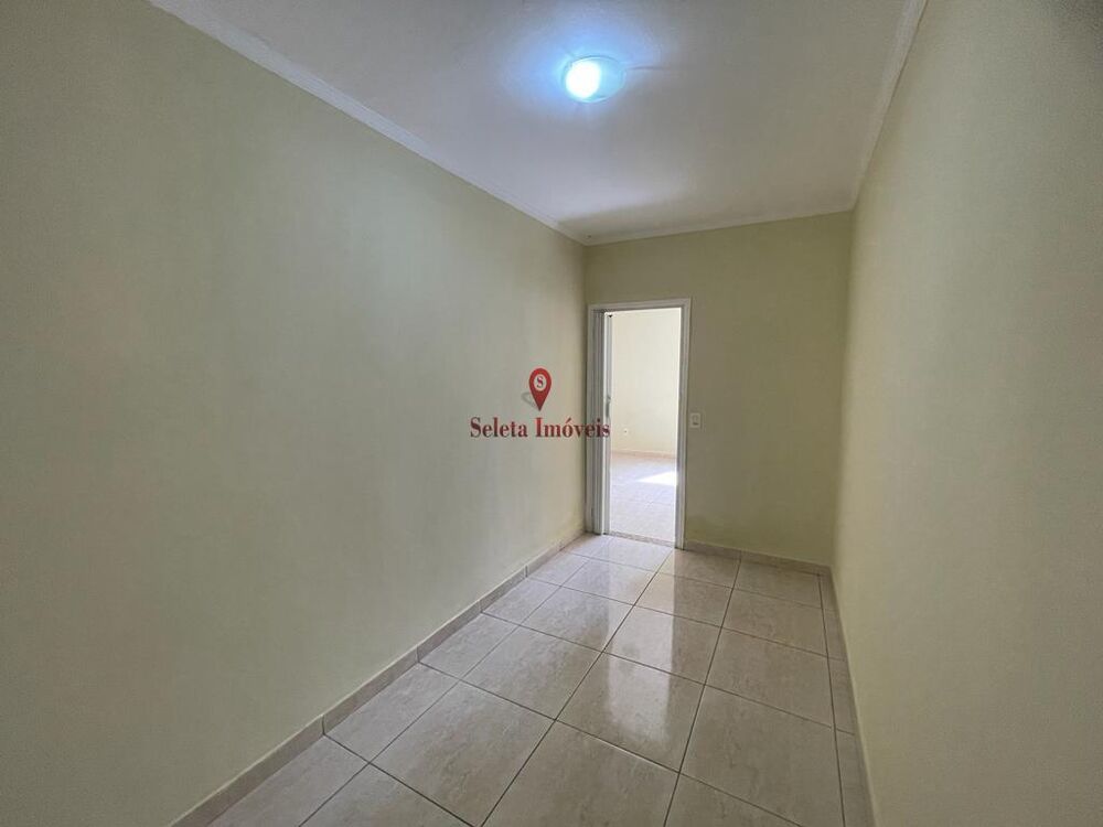 Casa à venda com 2 quartos, 70m² - Foto 6
