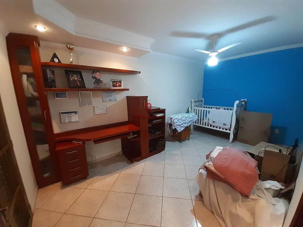 Casa à venda com 2 quartos, 250m² - Foto 5