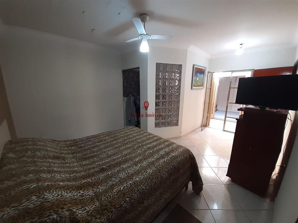 Casa à venda com 2 quartos, 250m² - Foto 7