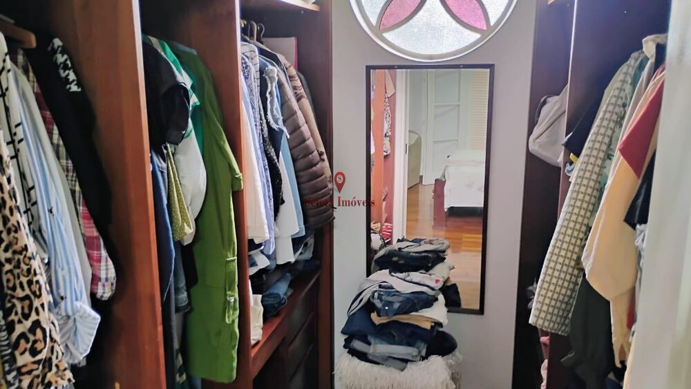 Casa à venda com 5 quartos, 300m² - Foto 11