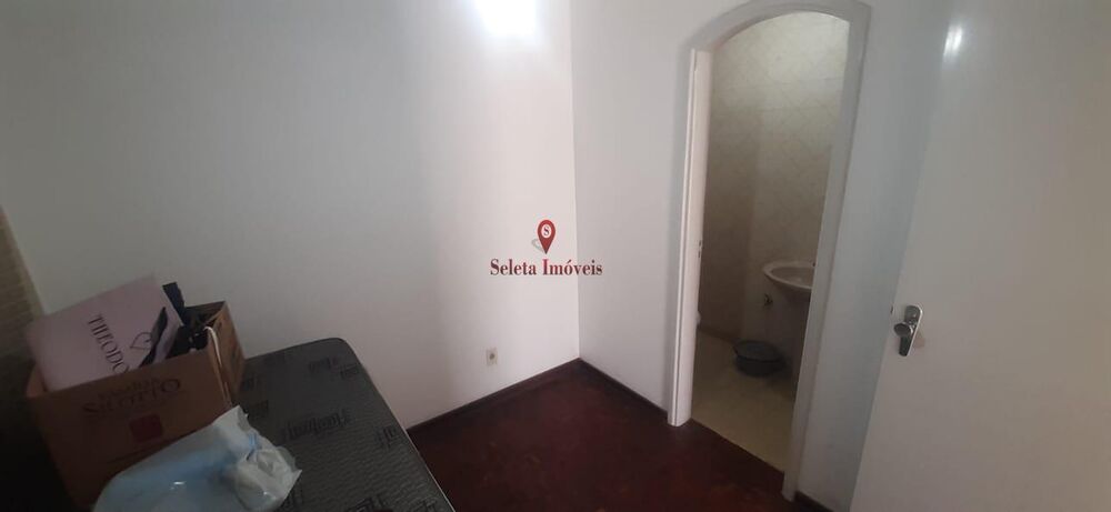 Casa à venda com 5 quartos, 300m² - Foto 18