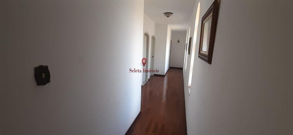 Casa à venda com 5 quartos, 300m² - Foto 8