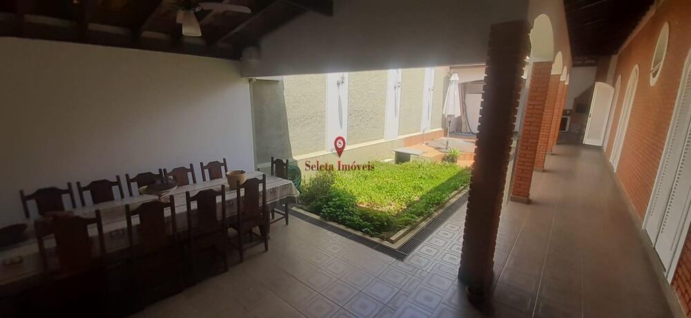 Casa à venda com 5 quartos, 300m² - Foto 15