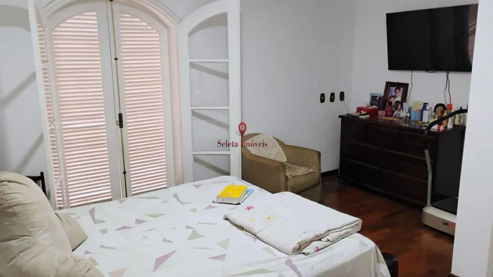 Casa, 5 quartos, 300 m² - Foto 1
