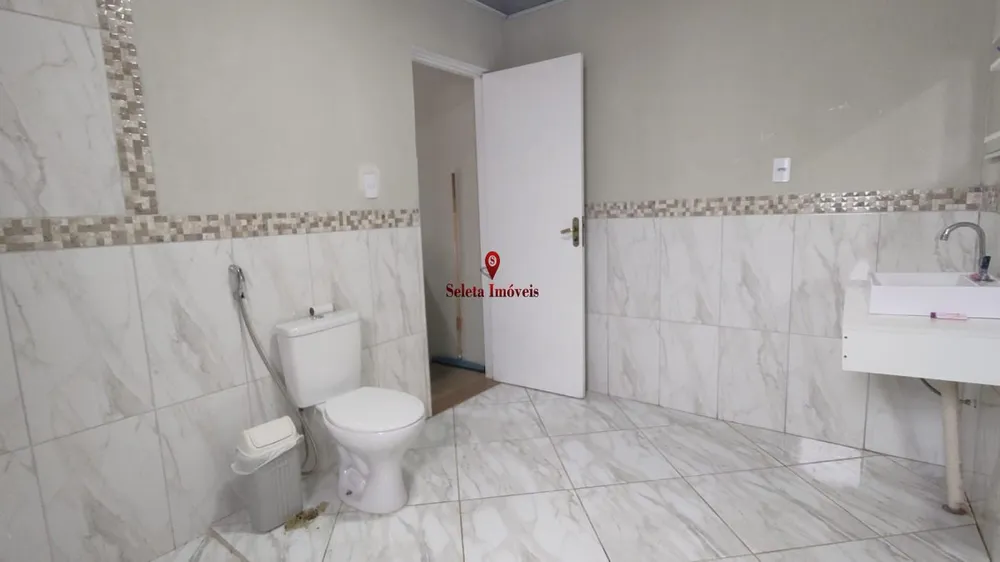 Chácara, 3 quartos, 884 m² - Foto 1