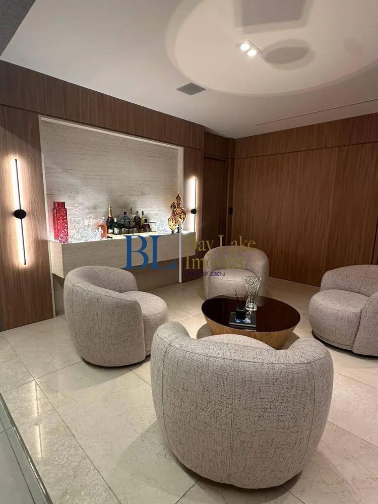Apartamento, 3 quartos, 202 m² - Foto 2