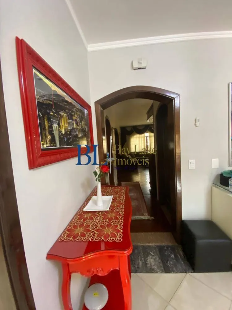 Sobrado, 3 quartos, 348 m² - Foto 1