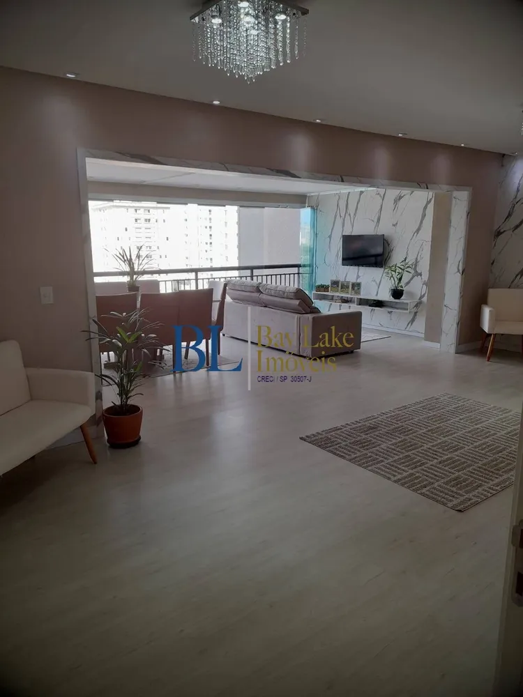 Apartamento, 3 quartos, 135 m² - Foto 2