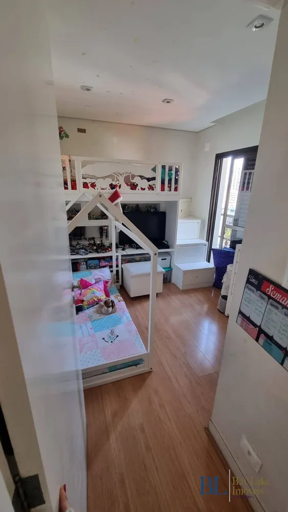 Apartamento, 3 quartos, 132 m² - Foto 1