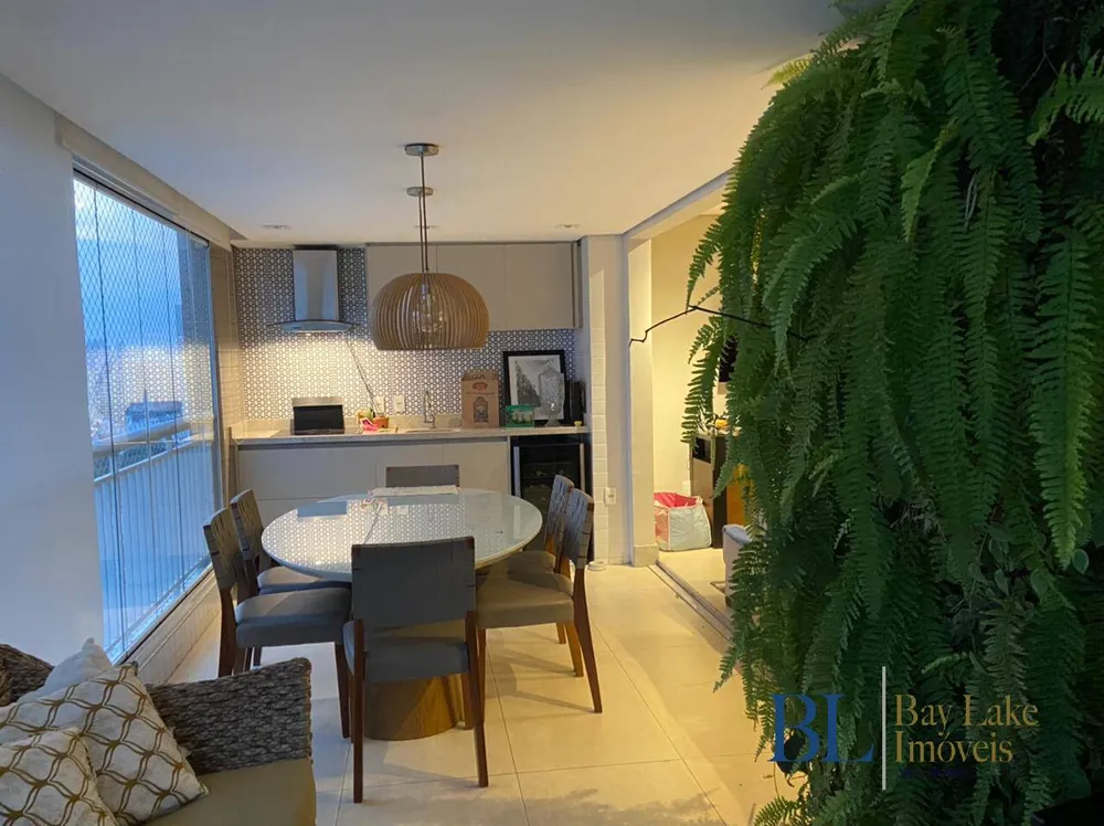 Apartamento, 3 quartos, 112 m² - Foto 1
