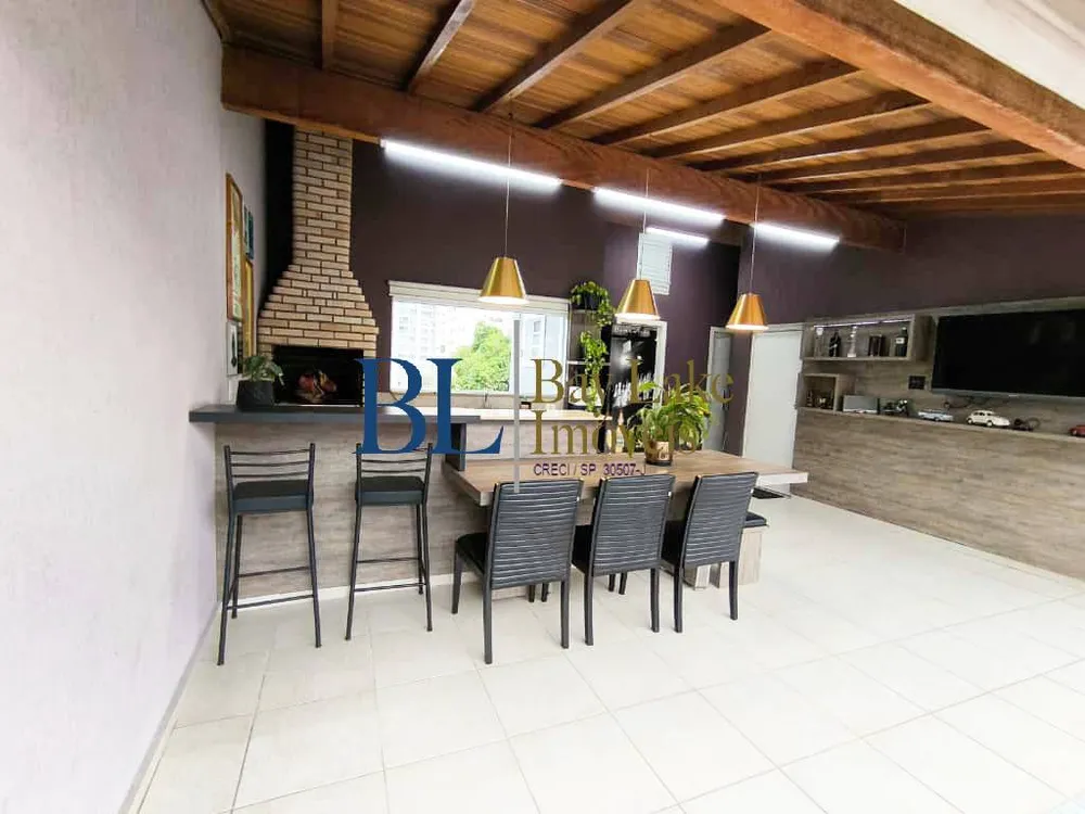 Sobrado, 3 quartos, 238 m² - Foto 1