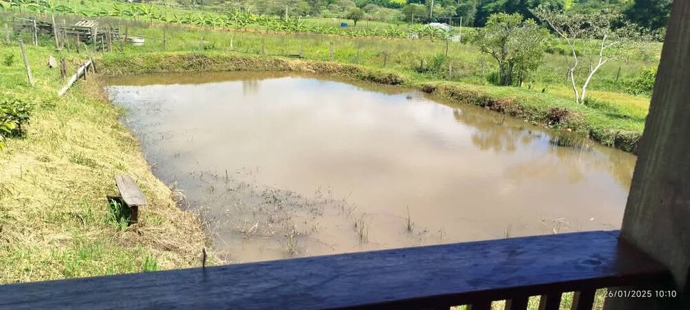 Chácara à venda com 4 quartos, 8m² - Foto 2