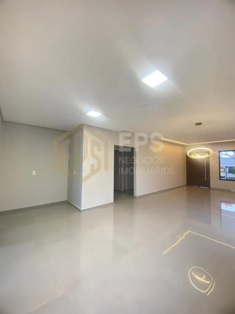 Casa, 3 quartos, 182 m² - Foto 2