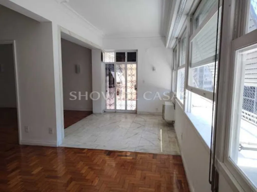 Apartamento, 3 quartos, 243 m² - Foto 1