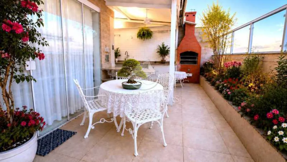 Cobertura, 3 quartos, 200 m² - Foto 1