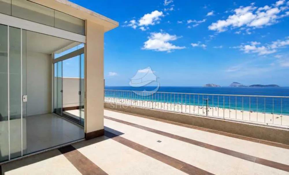 Cobertura, 3 quartos, 181 m² - Foto 1