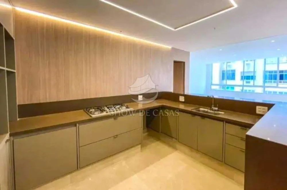 Apartamento, 3 quartos, 184 m² - Foto 1