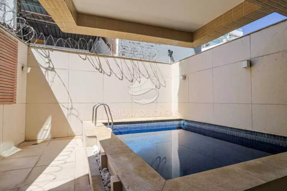 Cobertura, 4 quartos, 235 m² - Foto 1