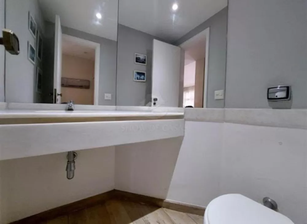 Cobertura, 3 quartos, 220 m² - Foto 2