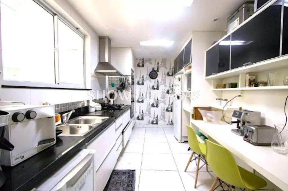 Apartamento, 4 quartos, 245 m² - Foto 2