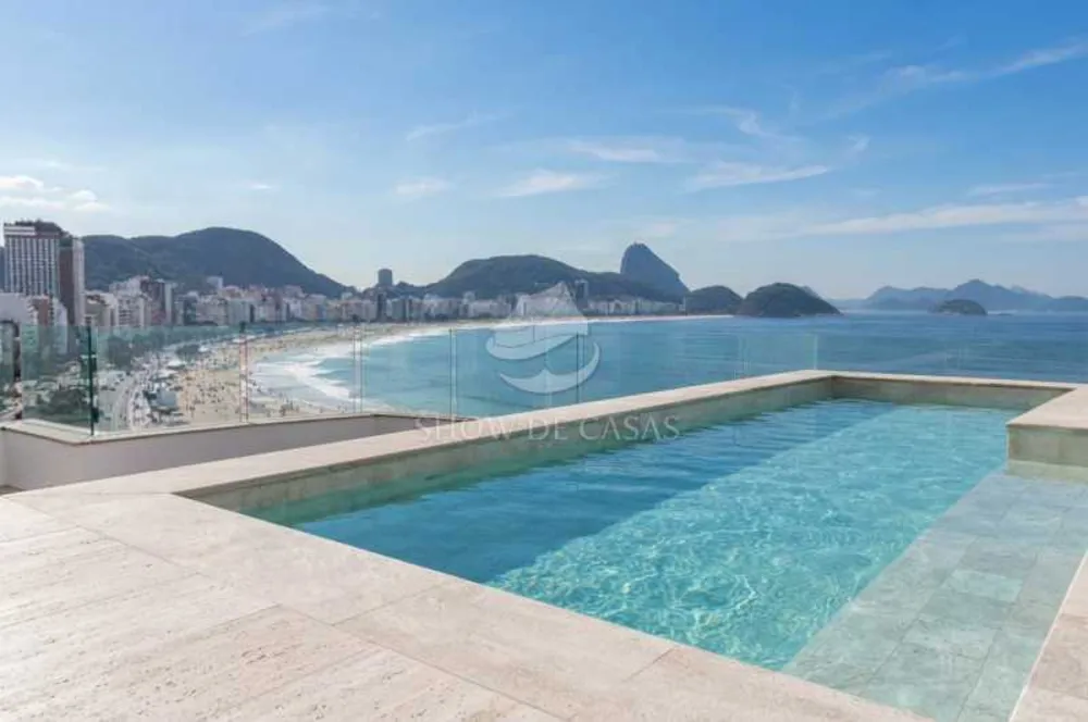 Cobertura, 3 quartos, 239 m² - Foto 1