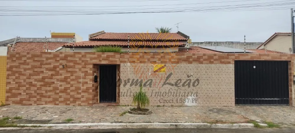 Casa à venda com 4 quartos, 450m² - Foto 1