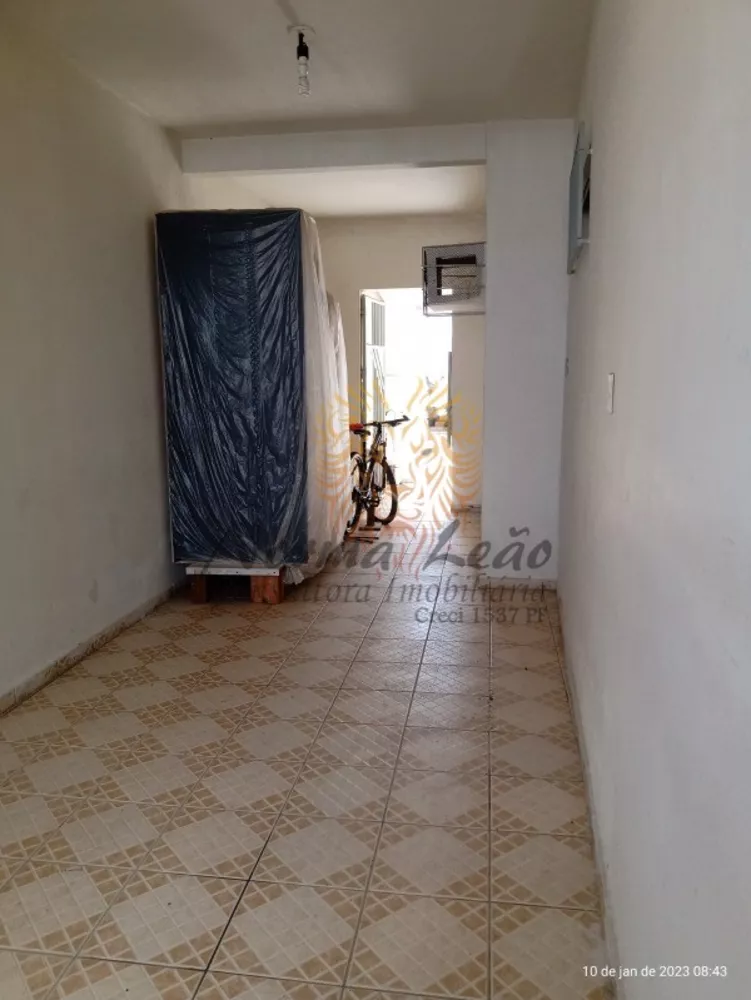 Casa à venda com 3 quartos, 215m² - Foto 3