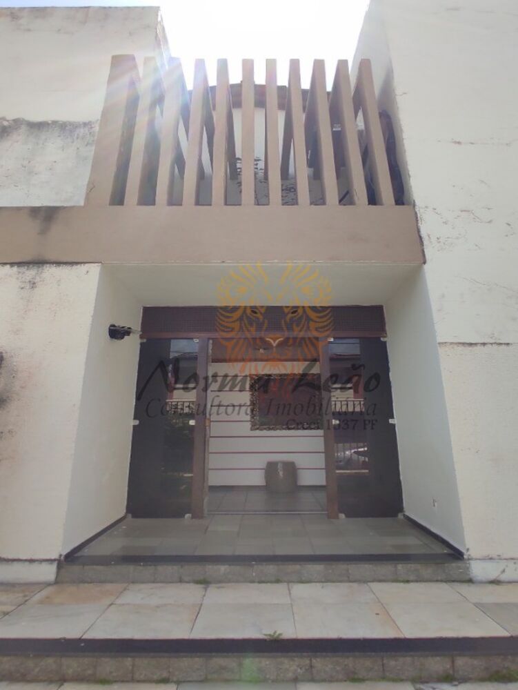 Casa, 4 quartos, 260 m² - Foto 1