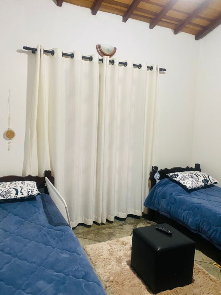 Chácara, 3 quartos, 560 m² - Foto 1