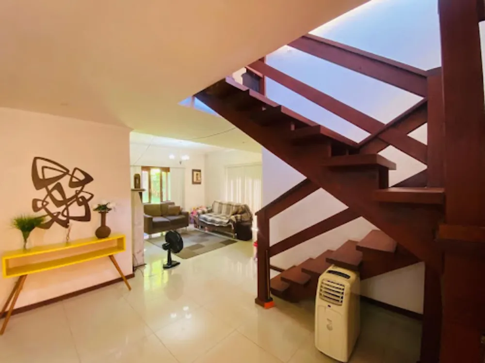 Casa, 3 quartos, 222 m² - Foto 1