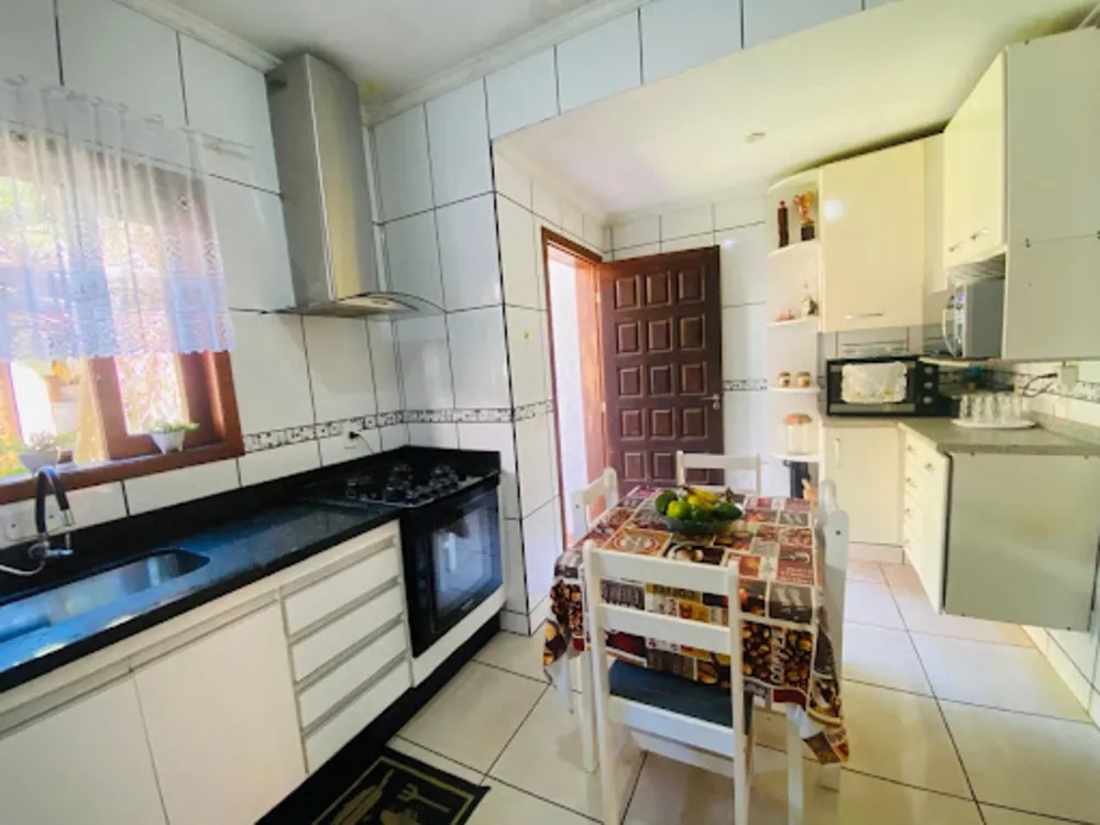Casa, 3 quartos, 222 m² - Foto 4