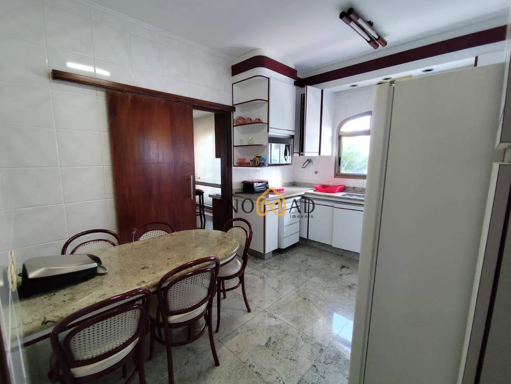 Apartamento, 4 quartos, 219 m² - Foto 1