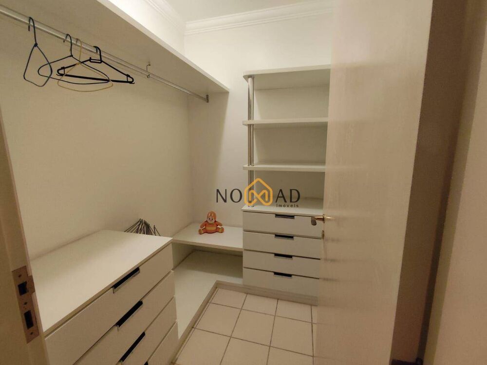 Apartamento, 4 quartos, 219 m² - Foto 1