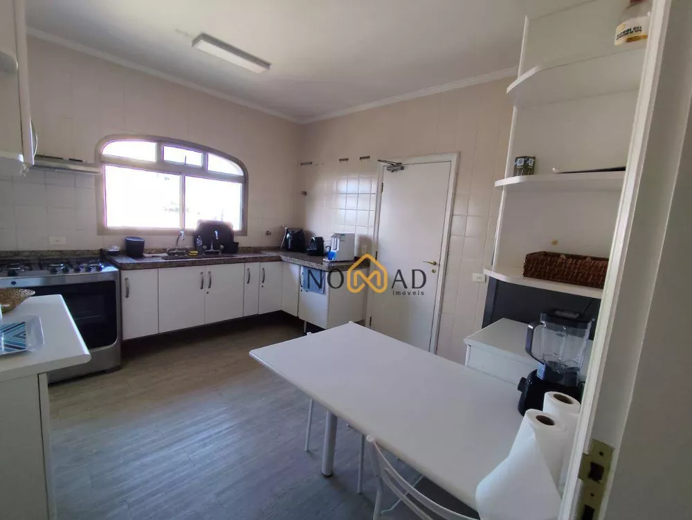 Apartamento, 4 quartos, 219 m² - Foto 2