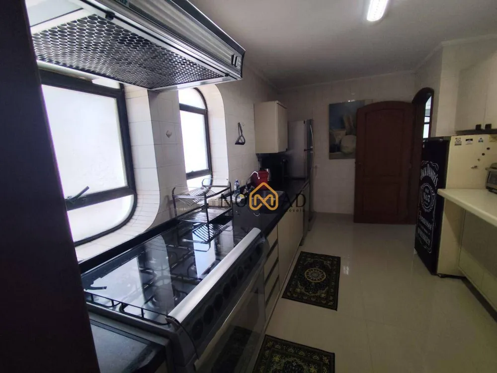 Apartamento, 3 quartos, 195 m² - Foto 14