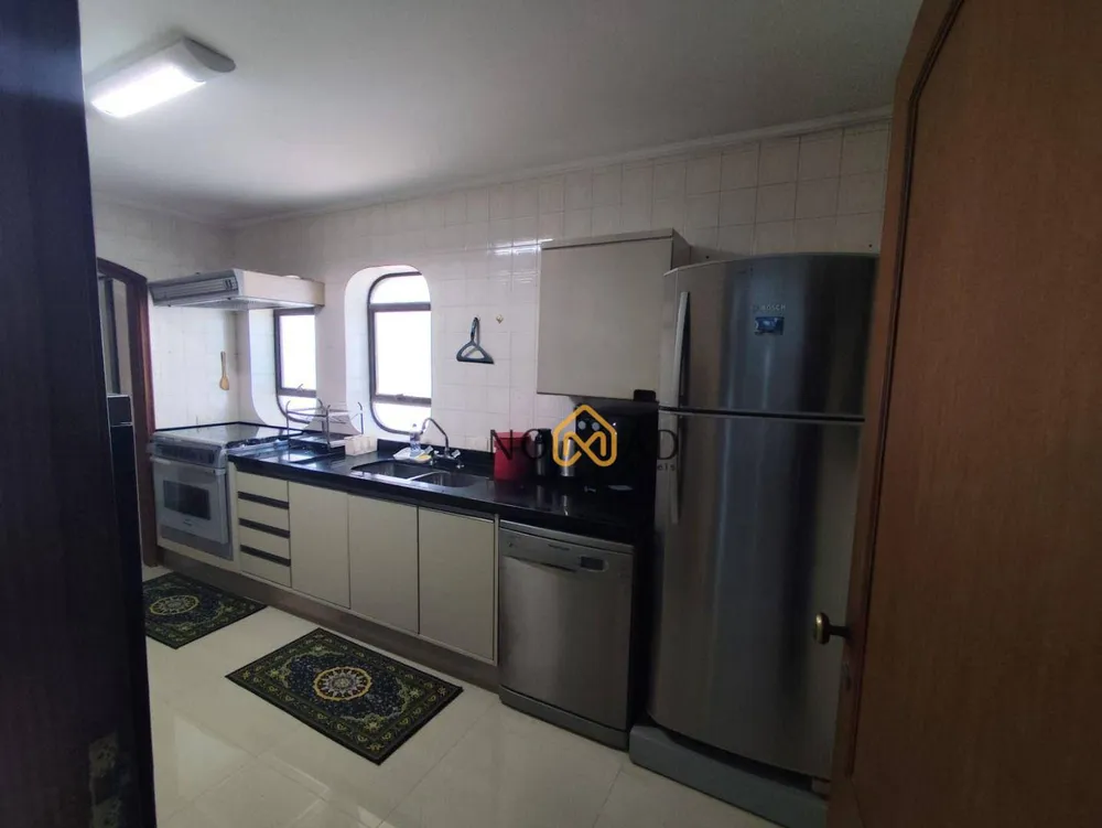 Apartamento, 3 quartos, 195 m² - Foto 13