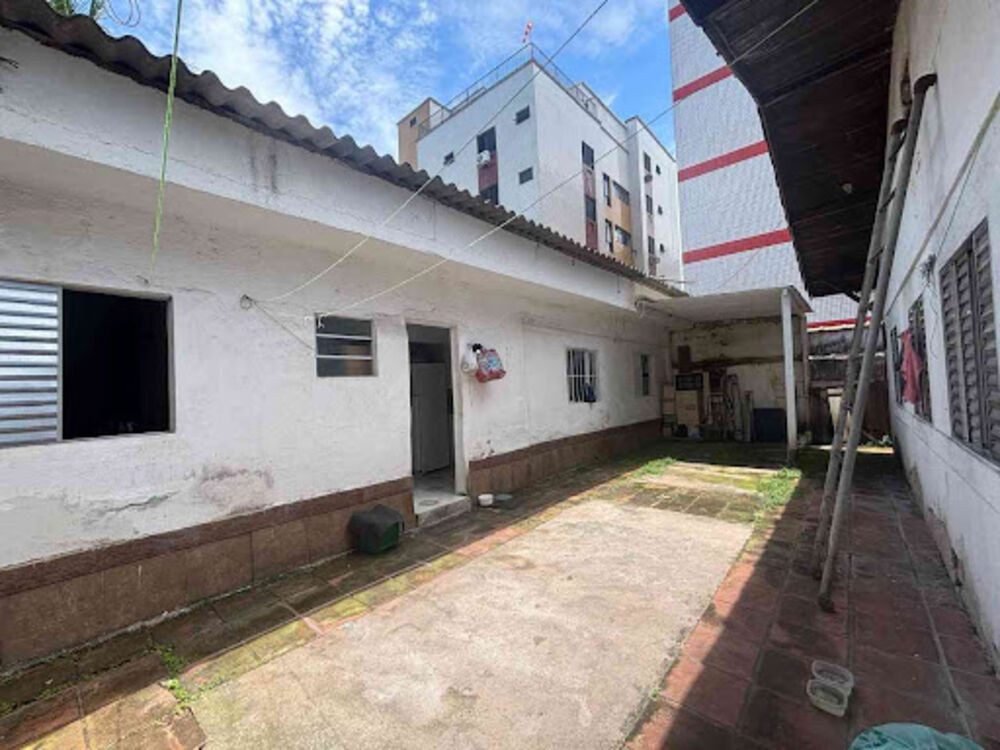 Casa, 3 quartos, 202 m² - Foto 1