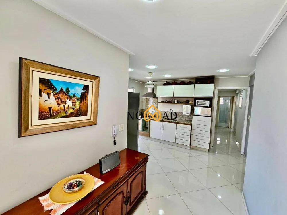 Cobertura, 3 quartos, 221 m² - Foto 1
