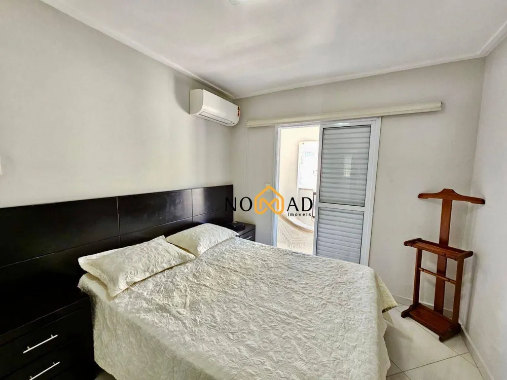 Cobertura, 3 quartos, 221 m² - Foto 2