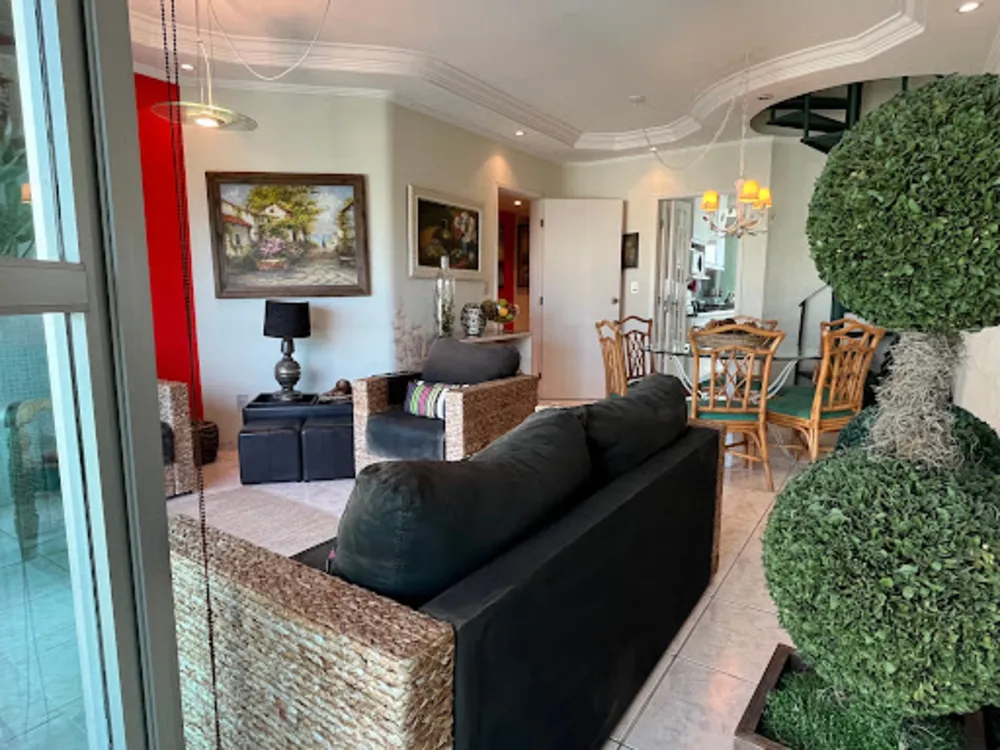 Cobertura, 3 quartos, 196 m² - Foto 2