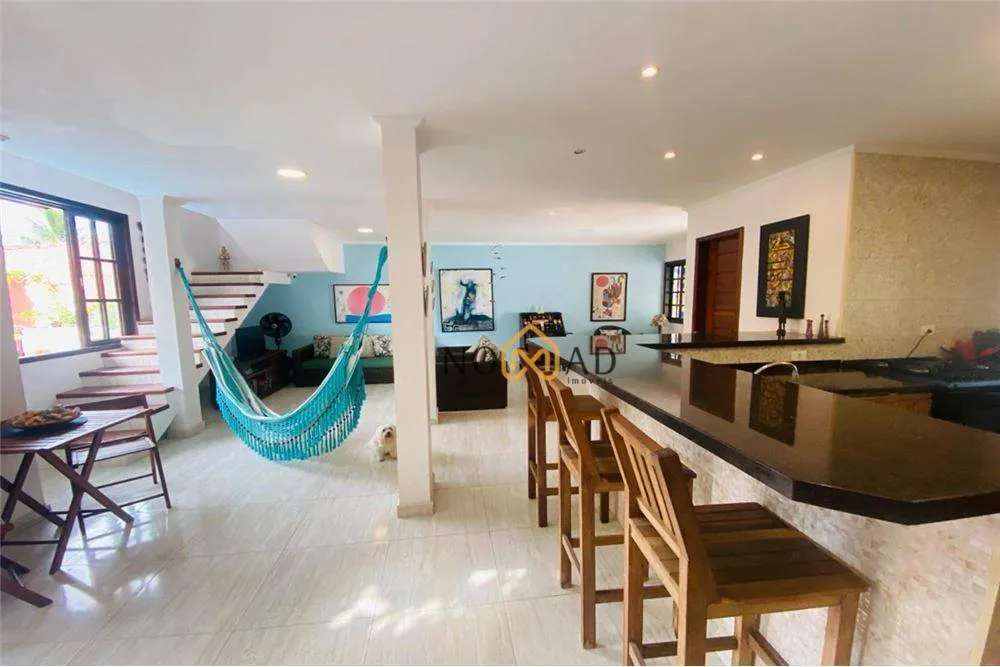Casa, 5 quartos, 193 m² - Foto 2