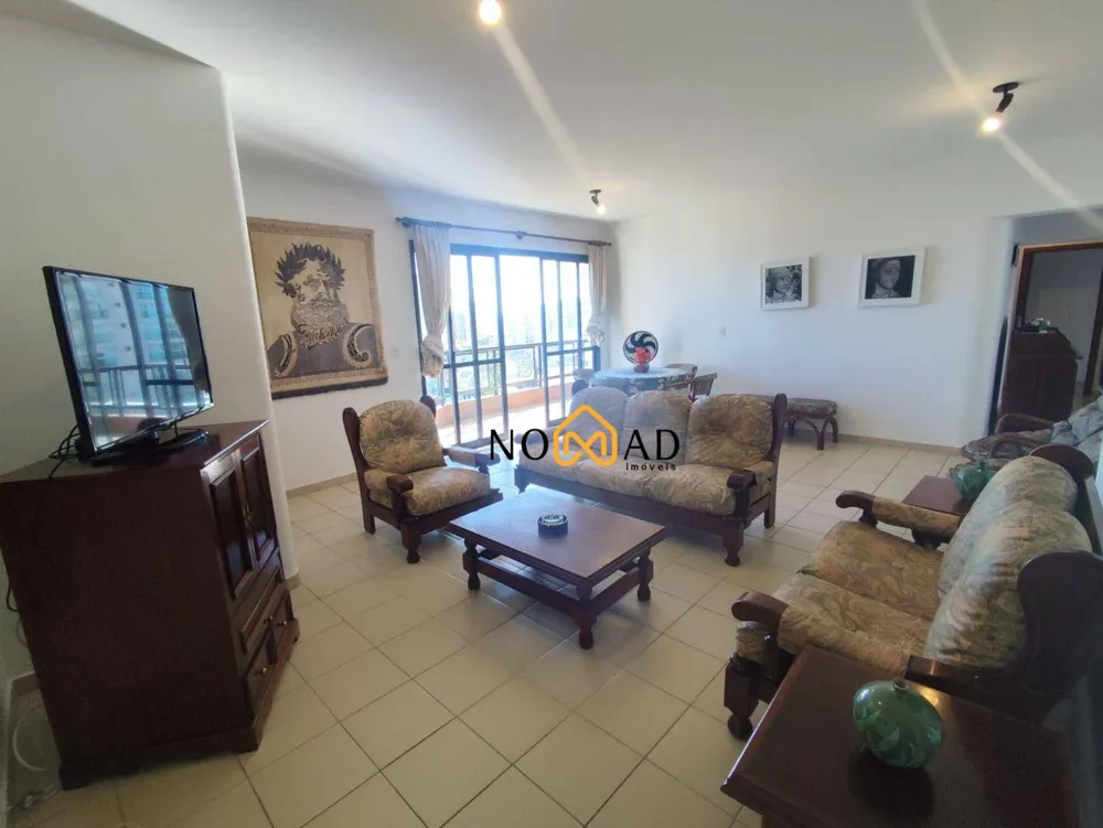 Apartamento, 4 quartos, 195 m² - Foto 2