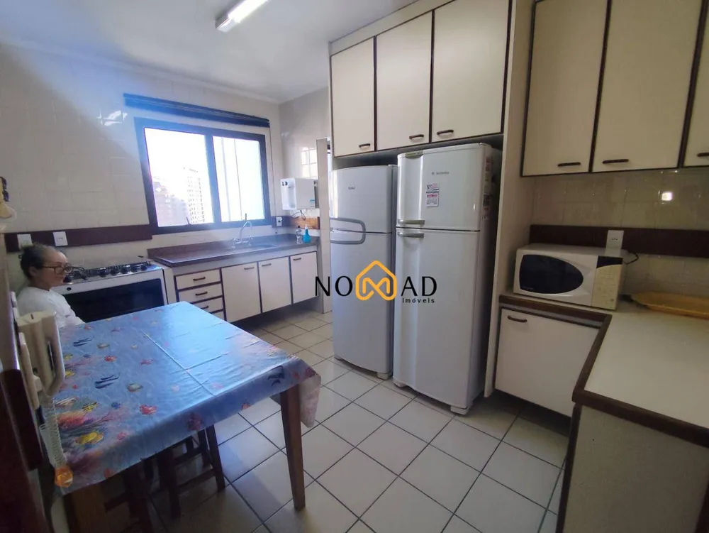 Apartamento, 4 quartos, 195 m² - Foto 8