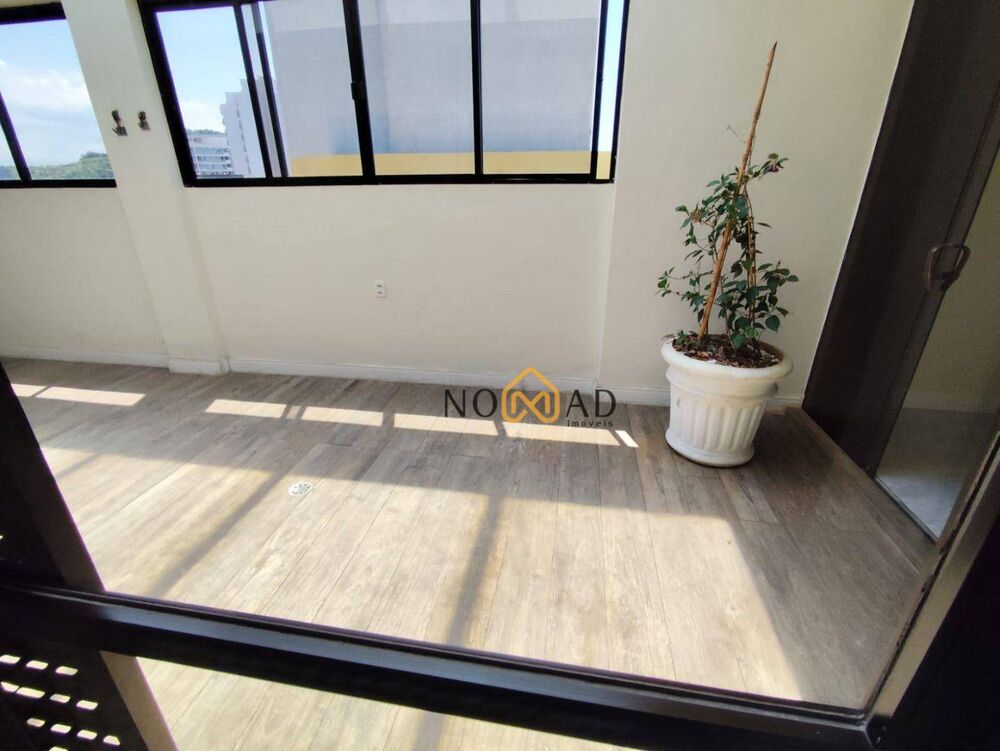 Cobertura, 3 quartos, 232 m² - Foto 17