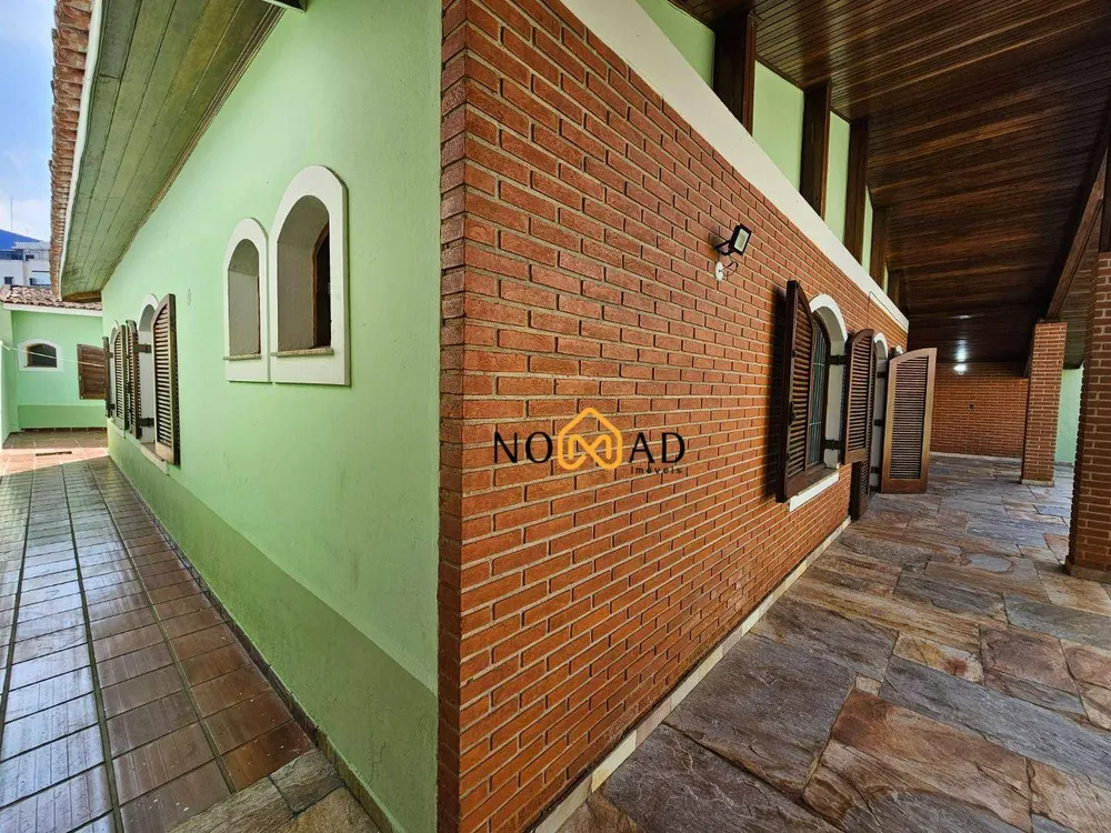 Casa, 3 quartos, 206 m² - Foto 2
